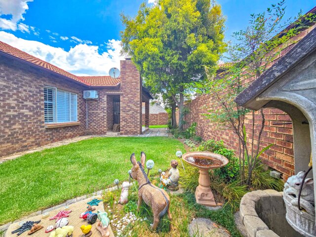 <!--[if BLOCK]><![endif]--> 16 Okahandja  Kraalboom street , Rooihuiskraal North,  Centurion <!--[if ENDBLOCK]><![endif]-->